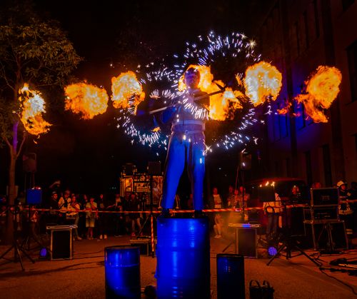 Feuershow Industrial Fire mit Funkstab